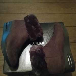Women BLK or BROWN DKNY ABRI-WEDGE ANKLE BOOTS